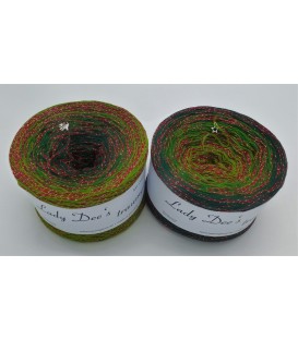 Weihnachtsbaum - 4 ply gradient yarn