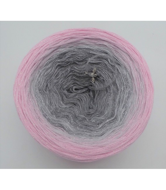 Lady Girl - 4 ply gradient yarn - image 3