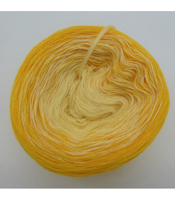 Sternchen der Sonne (Asterisk of the sun) - 4 ply gradient yarn - image 2