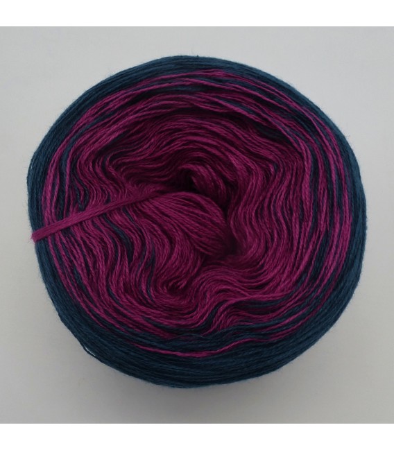 Sternchen der Stille (Asterisk of silence) - 4 ply gradient yarn - image 2