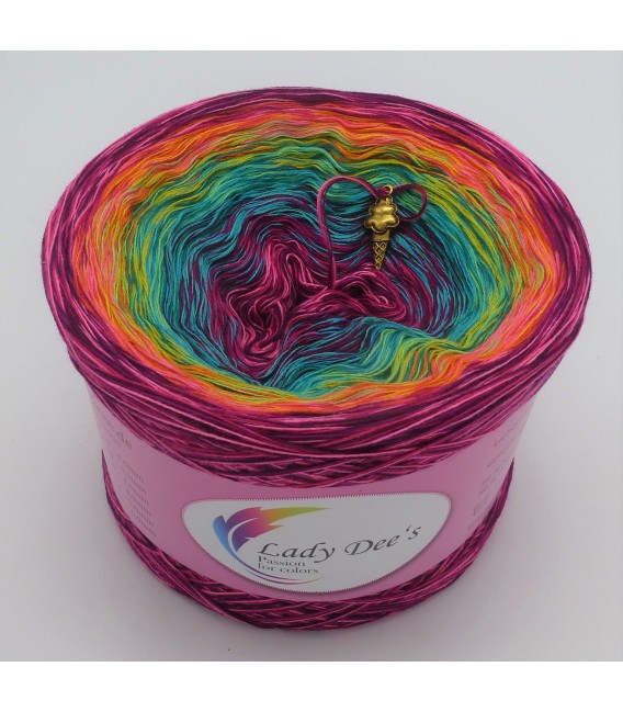 Hippie Lady - Skyla - 4 ply gradient yarn - image 1