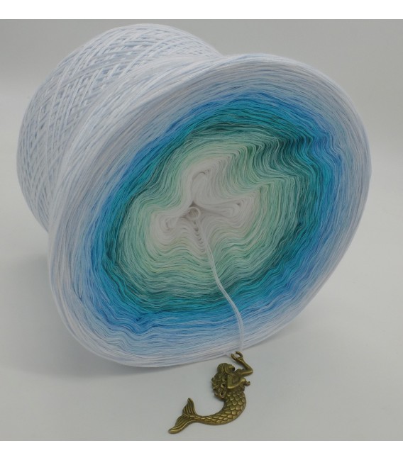 Meerjungfrau (Mermaid) Mega Bobbel - 500g - 4 ply gradient yarn - image 4