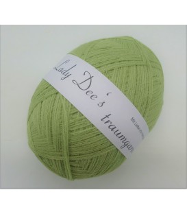 High bulk acrylic yarn - pistachio - image 1