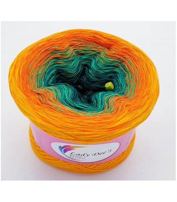 Hippie Lady - Eloise - 4 ply gradient yarn - image 2