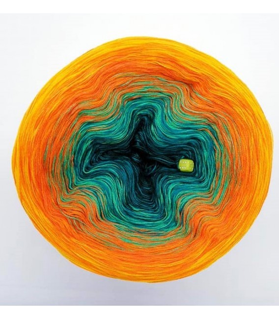 Hippie Lady - Eloise - 4 ply gradient yarn - image 3