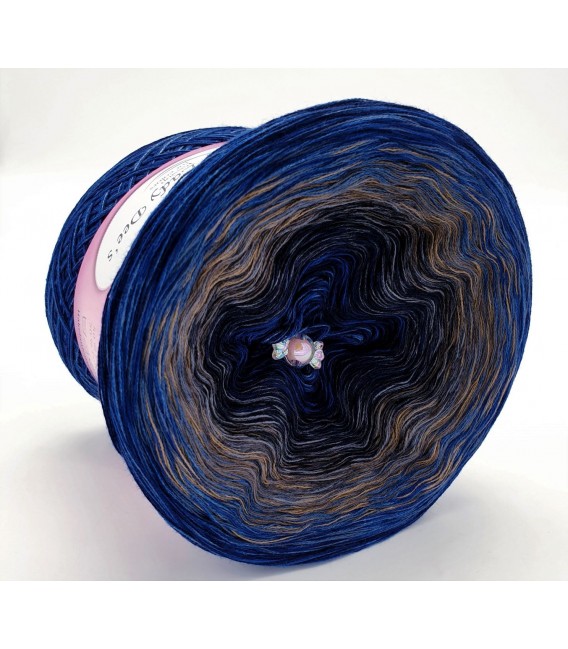 Hippie Lady - Blue - 4 ply gradient yarn - image 3