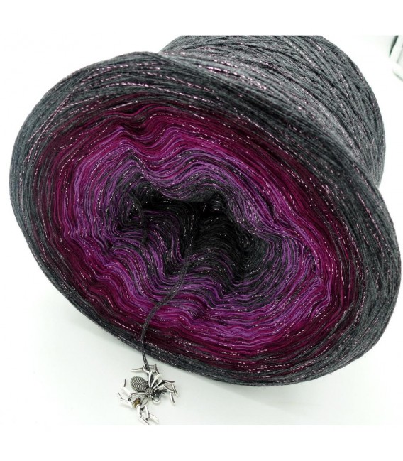 Wilde Beeren - 4 ply gradient yarn