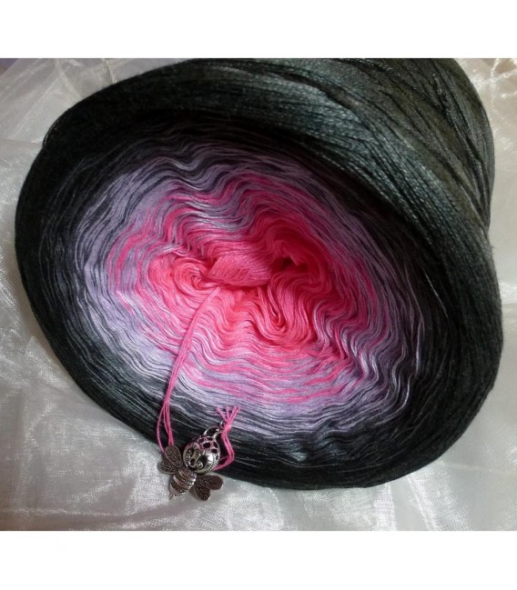 Mai Bobbel 2016 - 4 ply gradient yarn