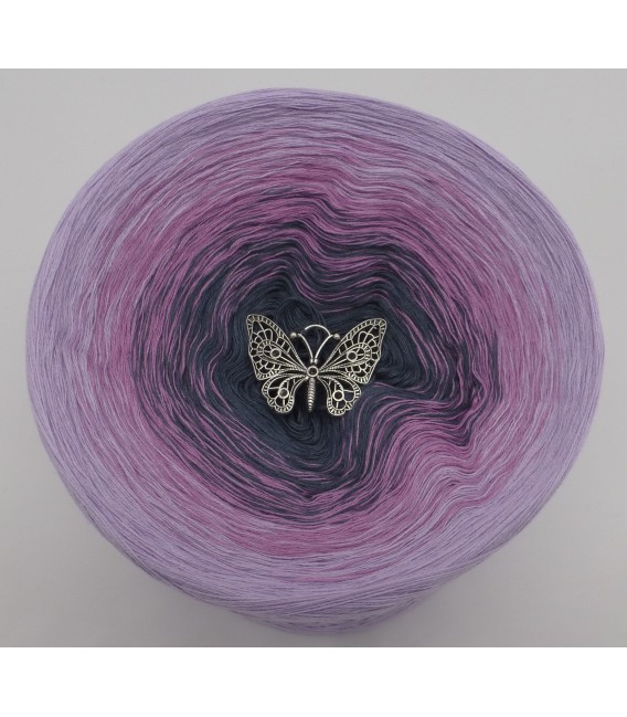 gradient yarn 4ply Deep Love - Lavender outside 2