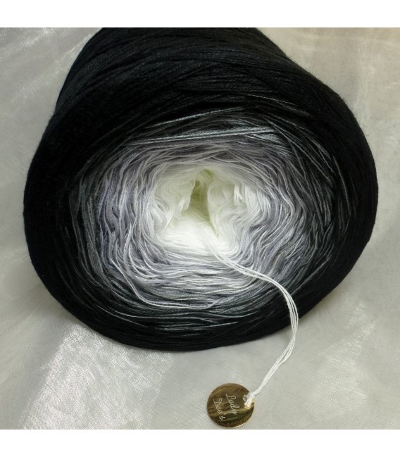 Timeless - 4 ply gradient yarn