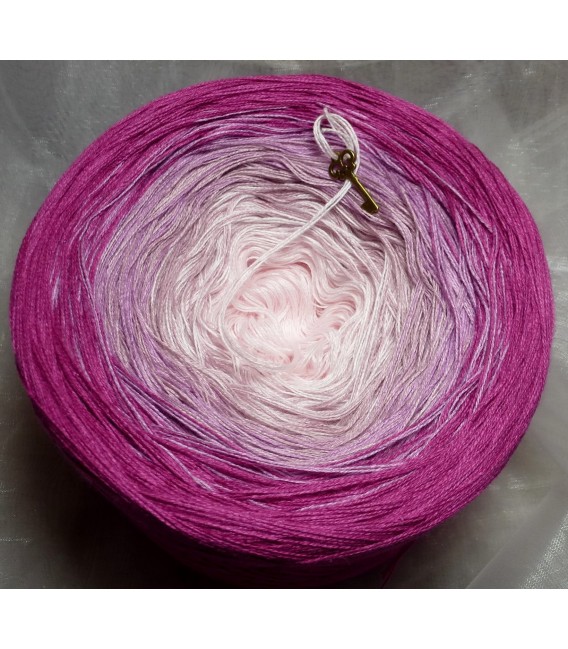 Mädchen Traum - 4 ply gradient yarn