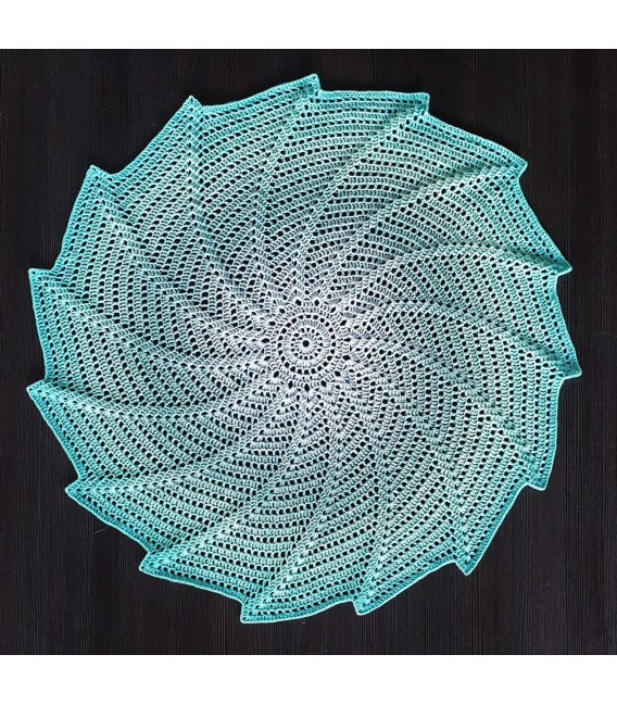 Akiko - Схема вязания крючком - одеяло в виде звезды - на английском языке