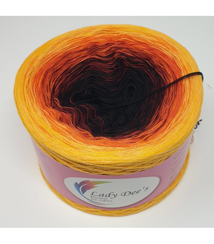 High bulk acrylic yarn - rust - Lady Dee´s Traumgarne Export