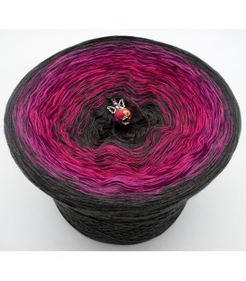 Blutmond - 4 ply gradient yarn