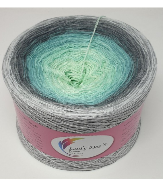 Flüstern im Wind - 4 ply gradient yarn