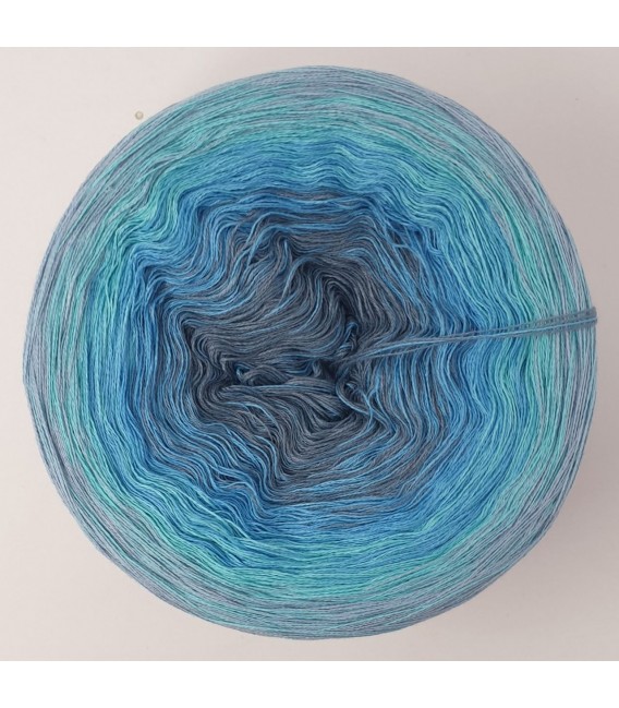 Himmelsblau - 4 ply gradient yarn
