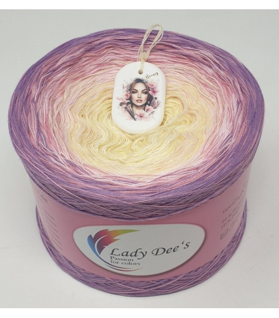 August Bobbel 2026 - 4 ply gradient yarn