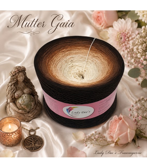 Mutter Gaia - Mega Bobbel - 4 ply gradient yarn