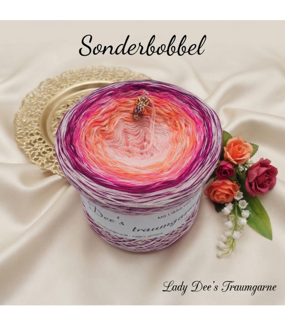 Sonderbobbel Nr. 2 (Special Bobbel No. 2) - 4 ply gradient yarn - image 1