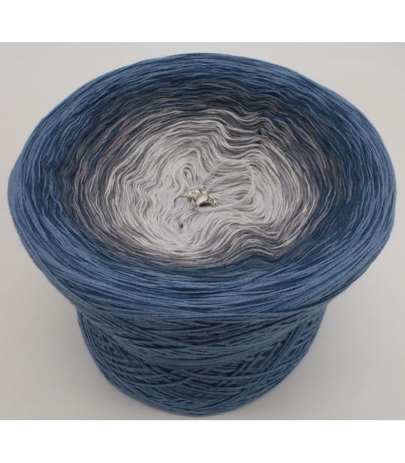 Zeit und Raum (Time and space) - 4 ply gradient yarn - image 2