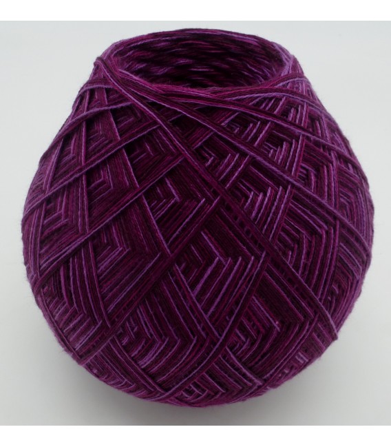 Lady Dee's Purpur ZauberEi - 4-ply yarn