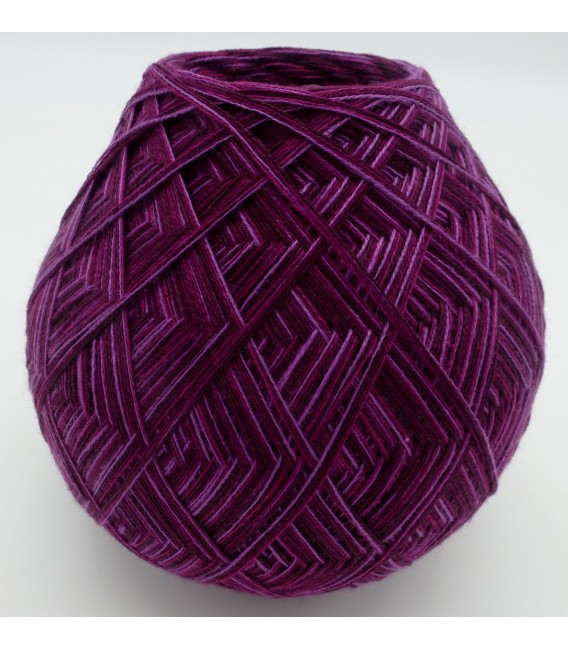 Lady Dee's Purpur ZauberEi - 4-ply yarn 3
