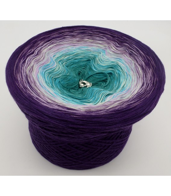 gradient yarn 4ply Geheimnisvoll - purple outside
