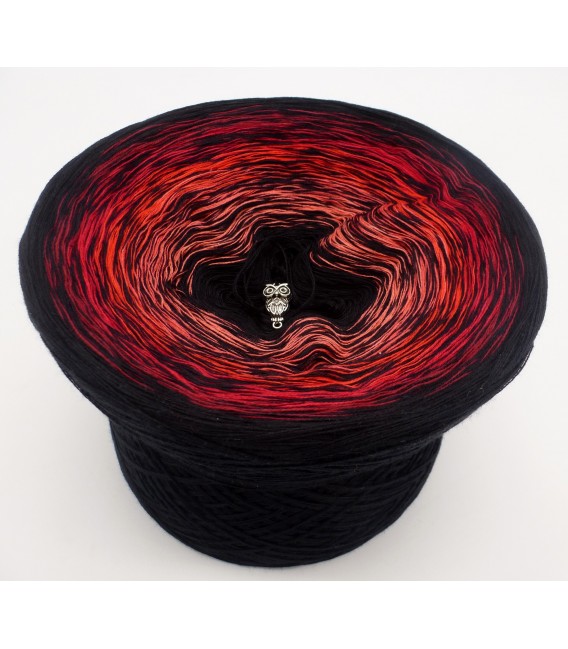 Abendrot (Evening red) - Black continuously - 4 ply gradient yarn - image 1