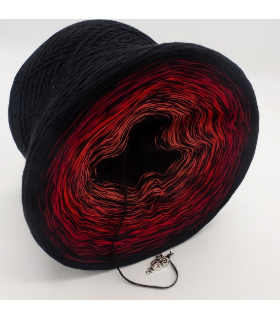 Abendrot (Evening red) - Black continuously - 4 ply gradient yarn - image 3