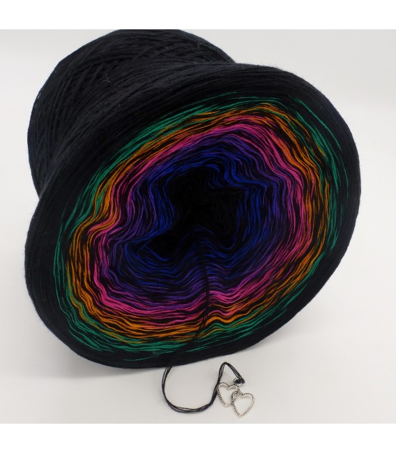 Colors in Love - Black continuously - 4 ply gradient yarn - image 3