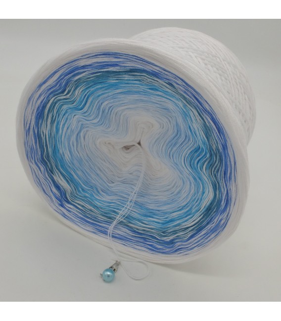 Blue Ocean - White continuously - 4 ply gradient yarn - image 4