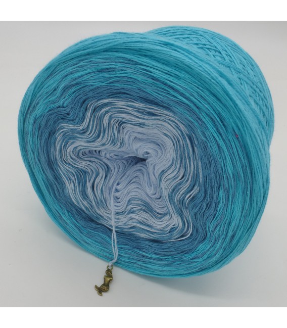 Blaue Lagune - 3 ply gradient yarn image 5