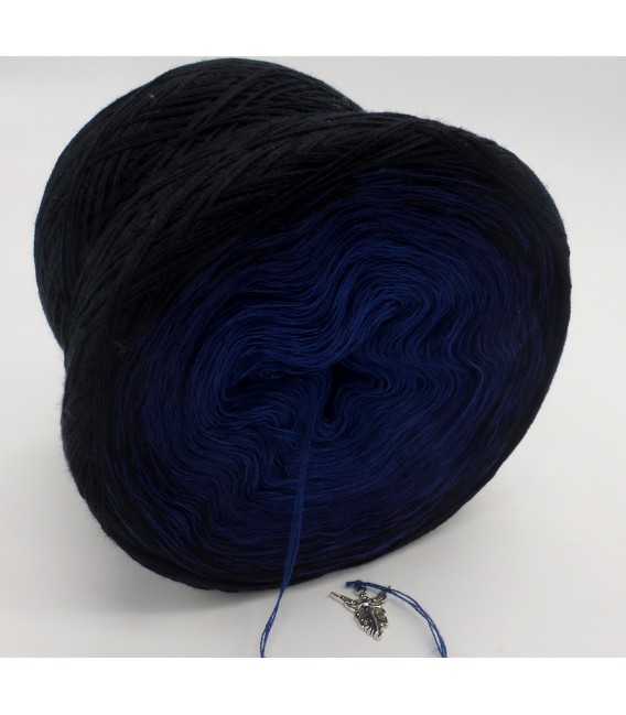 Blue Darkness - 3 ply gradient yarn image 4