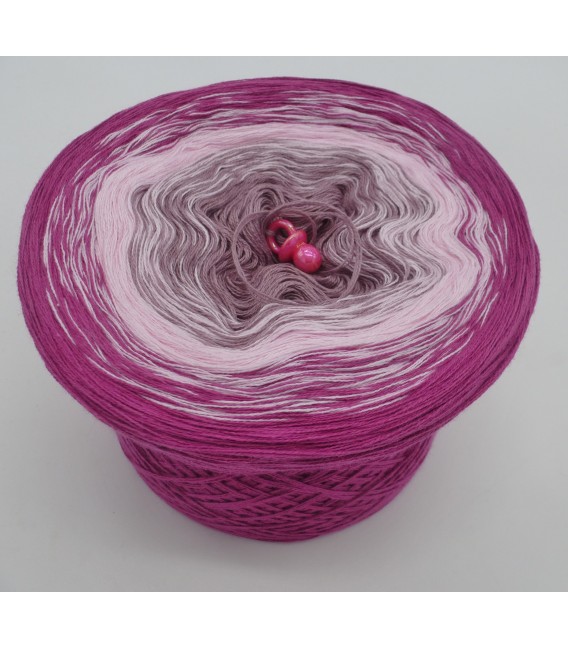 Himbeereis - 3 ply gradient yarn image 2