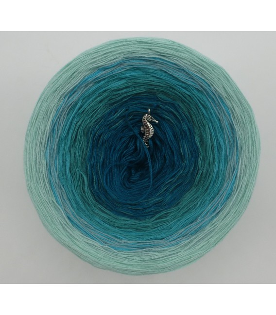 Mauritius - 2 ply gradient yarn image 4
