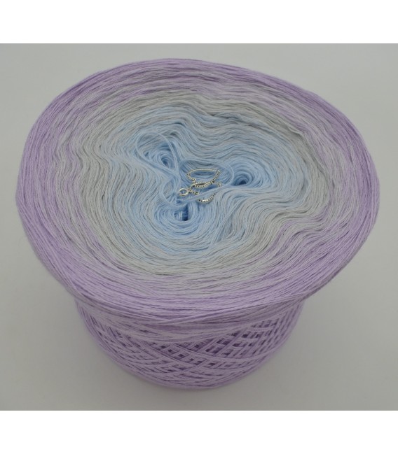 Zartes Glück - 3 ply gradient yarn image 2