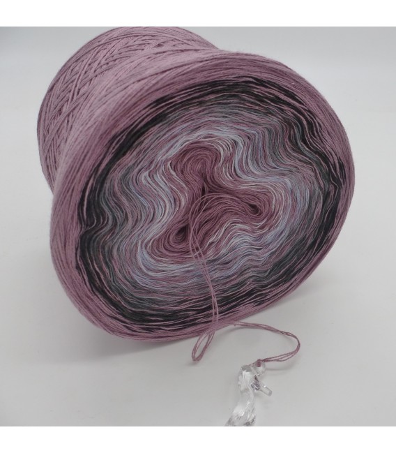 High Heels 3F - rosewood continuously - 3 ply gradient yarn image 3