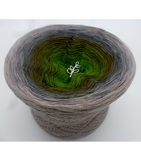 Barfuß im Moos (Barefoot in moss) - 4 ply gradient yarn - image 2