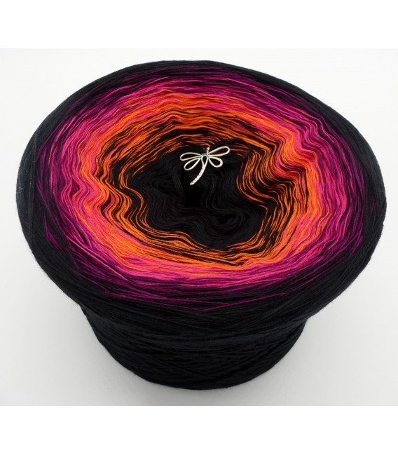 Papillon - 4 ply gradient yarn - image 1
