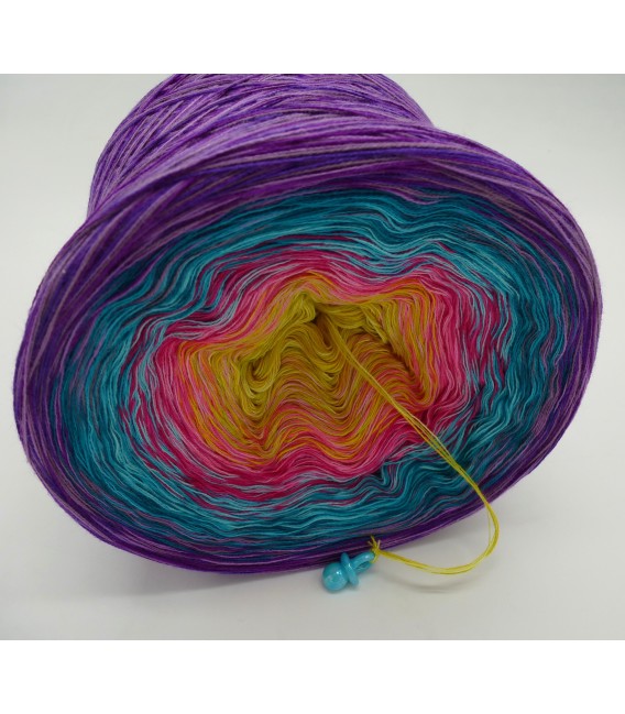 Cupe Cake - 4 ply gradient yarn - image 4