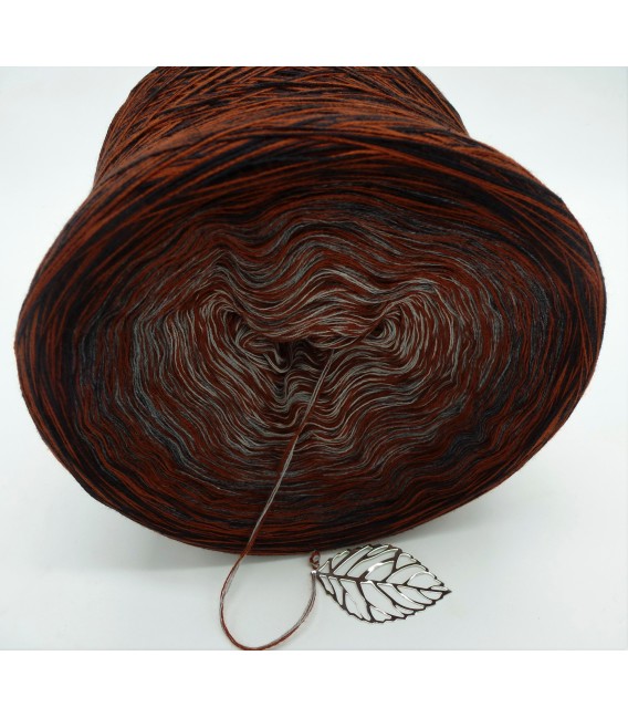 Lust auf Kastanie (lust on chestnut) - 4 ply gradient yarn - image 4