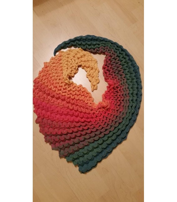 Fantasia - 4 ply gradient yarn - image 10
