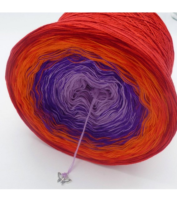 Red Magic - 4 ply gradient yarn - image 3