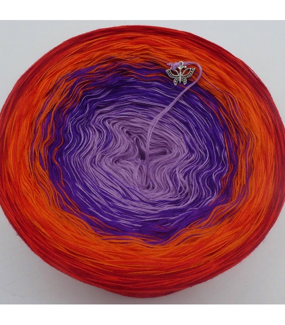 Red Magic - 4 ply gradient yarn - image 4