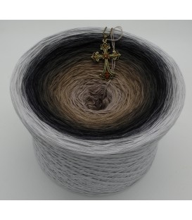Dunkle Zeit (Dark time) Gigantic Bobbel - 4 ply gradient yarn - image 1