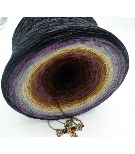 Farbkleckse im Nirgendwo (Color spills in nowhere) Gigantic Bobbel - 4 ply gradient yarn - image 4