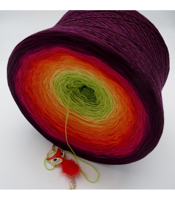 Traum der Blüten (Dream of the flowers) Gigantic Bobbel - 4 ply gradient yarn - image 5