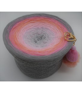 Lakisha Gigantic Bobbel - 4 ply gradient yarn - image 2