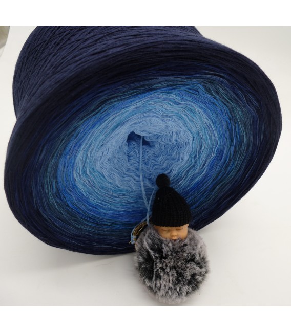 Blue Wonder Gigantic Bobbel - 4 ply gradient yarn - image 6