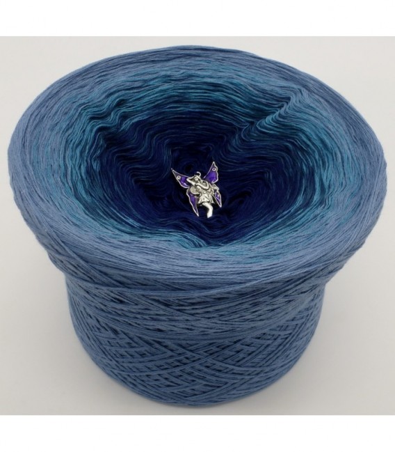 Blauer Engel (Blue Angel) - 4 ply gradient yarn - image 6